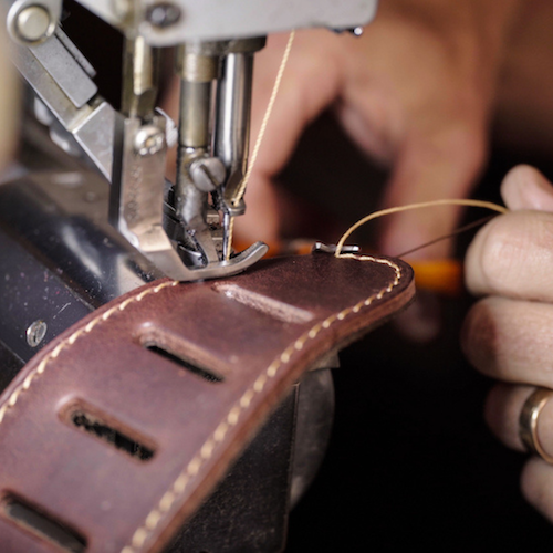 stitching leather guitar strap